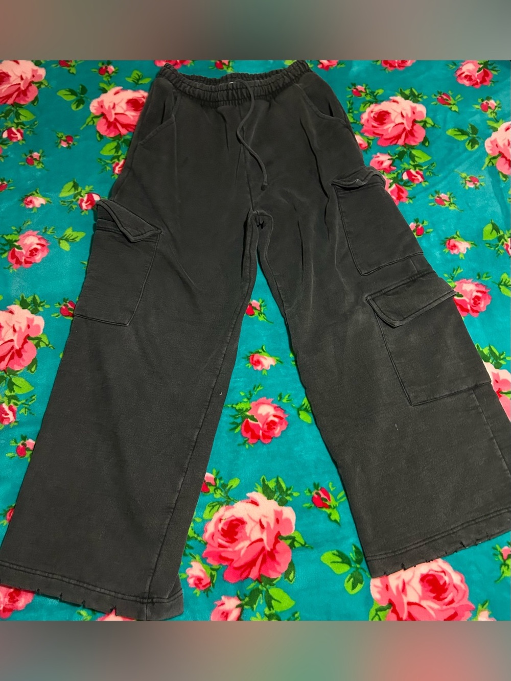 Zara Men's Black Cargo Pants with Drawstring Waist